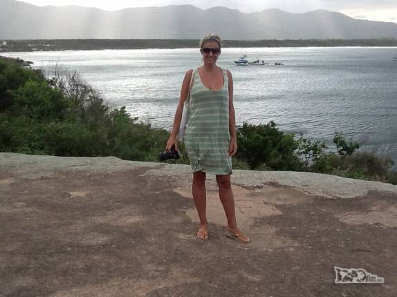 Caminhada na Barra da Lagoa, em Florianópolis, capital de Santa Catarina